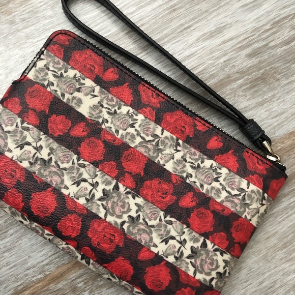 Coach Wristlet - Picture 3 of 5